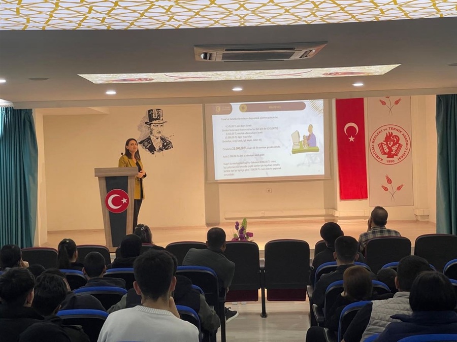 OKULLARDA GİRİŞİMCİLİK EĞİTİMİ DÜZENLENDİ